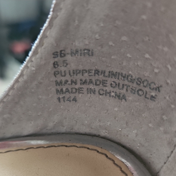 Betsey Johnson Glittering Silver Heels - Picture 7 of 9